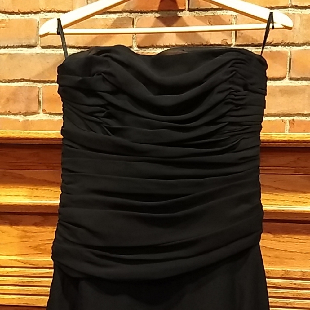 EUC Sz 10 Vera Wang black chiffon dress